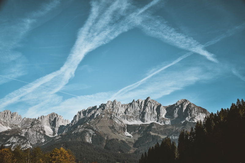 valley, vapor trail, nature, clouds, sky, landscape, mountain, snowcapped mountain, tranquility, mountain range, 5K, tranquil scene, no people