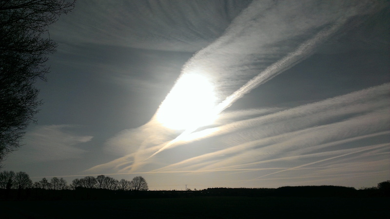 nature, contrail, sunbeam, sunset, beauty in nature, vapor trail, plant, no people, chemtrails, field, silhouette, 2K, tranquil scene, scenics - nature