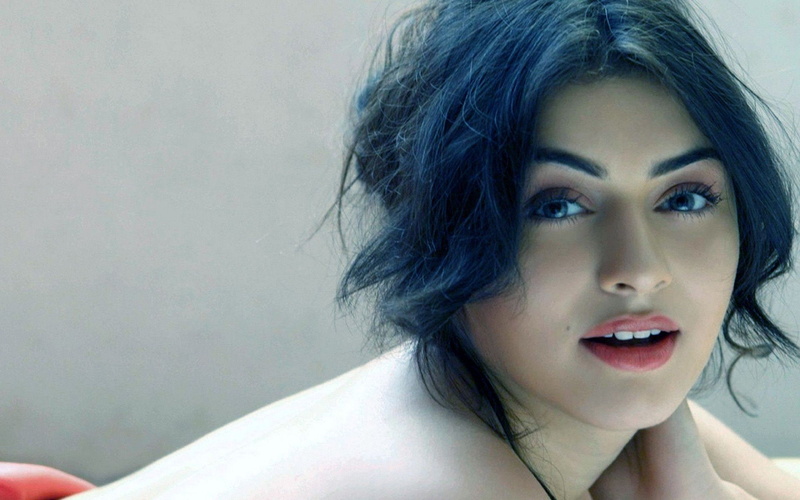 actress, telugu.tollywood, sexy, motwani, hansika, hot, tamil, indian, kollywood, bollywoode, lips, 2K