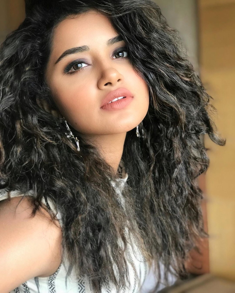 celebrity, 720P, Indian actors, Anupama, model, curly hair