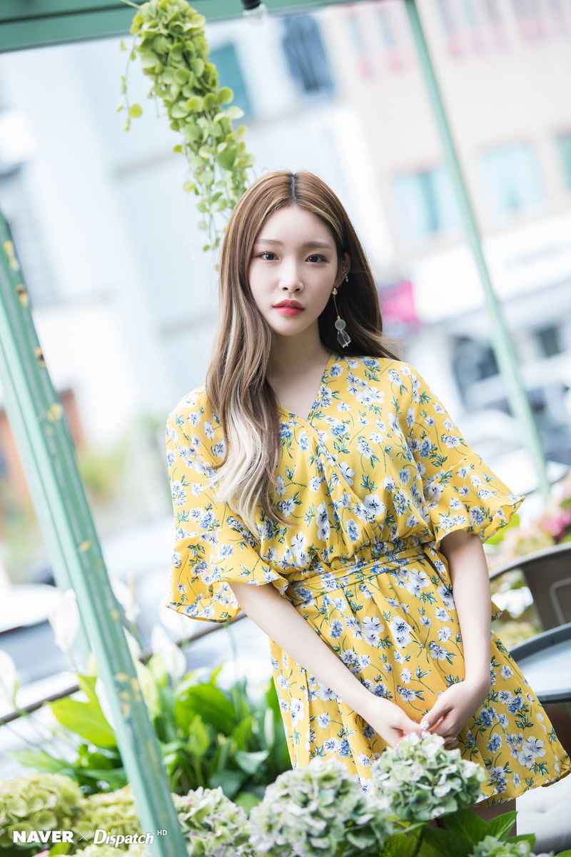 portrait, long hair, brown hair, 2K, standing, gardening, one person, plant, fashion, looking at camera, beauty, flower, Chungha, lifestyles, K-pop, young adult