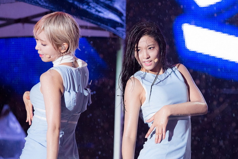 smiling, two people, emotion, childhood, daughter, AOA, waist up, young adult, togetherness, Choa, 1080P, child, females, hair, girls, women, happiness