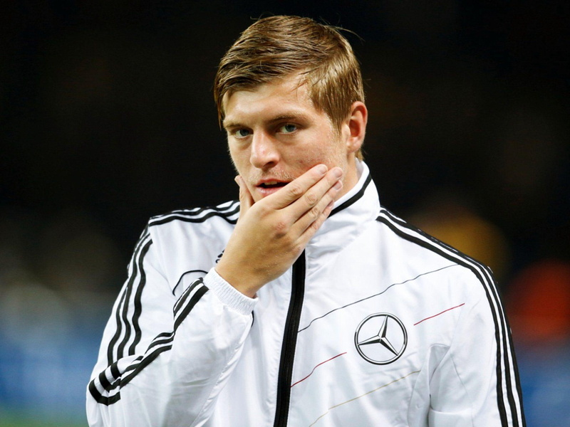 hd, german footballer, kroos, 1080P, soccer player, footballer, toni kroos, midfielder, toni, 1920x1440