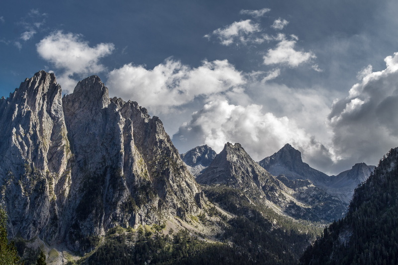 maurici, sant, clouds, estany, 4K, mountain range, spain, range, sky, snow, de, cloud, gray, non-urban scene, blue, idyllic, tranquil scene, mountain peak