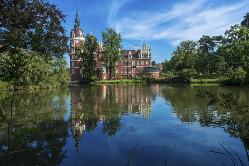 built structure, plant, castle pond, reflection, architecture, religion, germany, lake, places of interest, belief, pond, nature, bad muskau, sky, castle