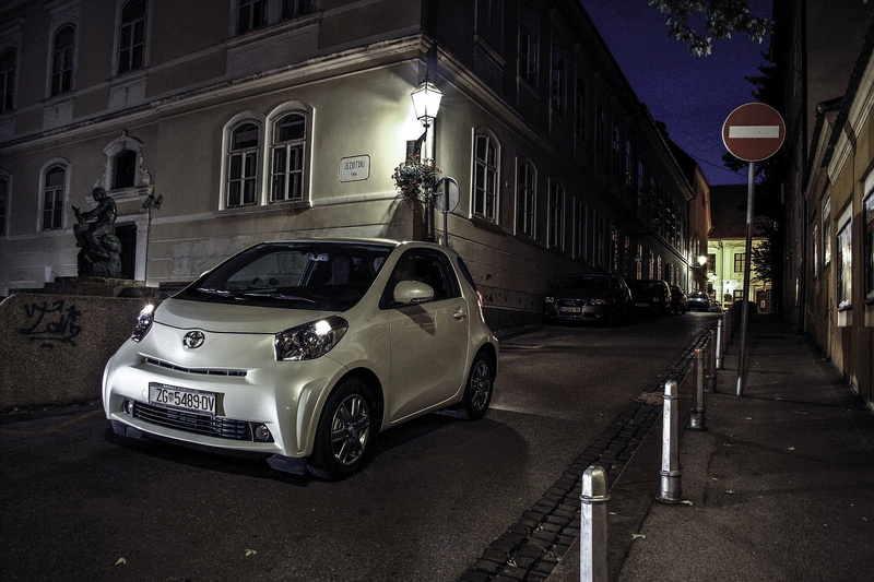 transportation, land vehicle, city, street light, small car, building exterior, street, 4K, built structure, architecture, road, motor vehicle, car, building