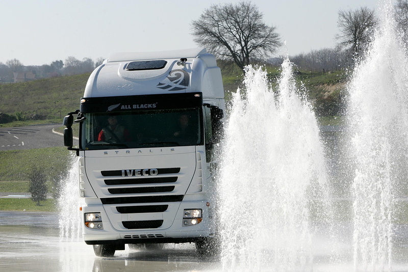 white, truck, 2K, trucks, cars, iveco