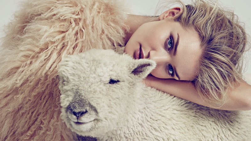 woman, lamb, Top Fashion Models 2015, model, 4K, back, blonde, s, Victorias Secret Angel, Most Popular Celebs in 2015, laying, actress, Rosie Huntington