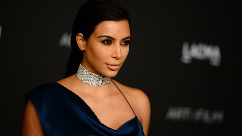 4K, gown, Kim Kardashian Paper, actress, black, model, woman, Most Popular Celebs in 2015, Grammys 2015 Best Celebrity, blue, wearing, background, sleeveless