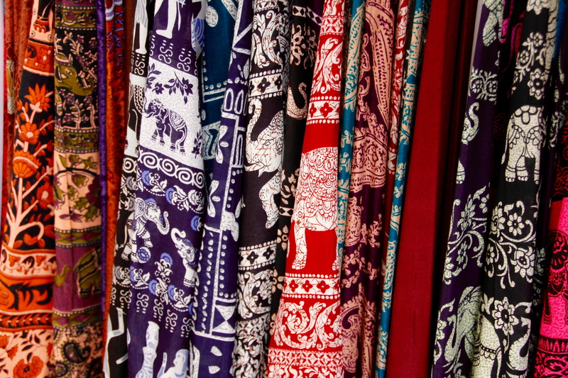 side by side, choice, pattern, arrangement, retail, multi colored, 5K, colorful, variation, violet, market, sale, color, towels, large group of objects