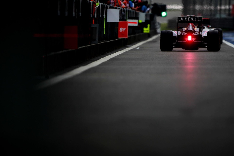 table, indoors, bull, selective focus, racecar, mode of transportation, f, copy space, land vehicle, city, motor vehicle, motor racing track, redbull, car