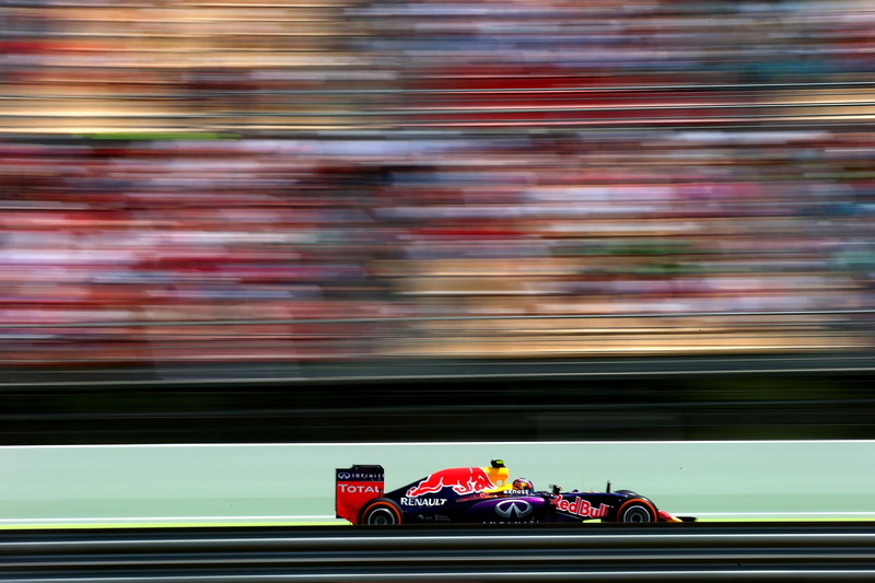 mode of transportation, spanish, 1080P, on the move, speed, f, prix, day, motor vehicle, nature, bull, travel, grand, blurred motion, transportation, no people