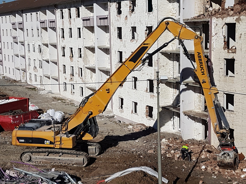 built structure, architecture, earth mover, demolition company, construction vehicle, no people, building, caterpillar 330d, tear off, old building, demolition work