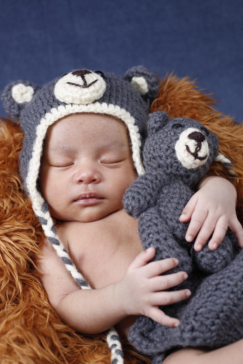 wrapped in a blanket, relaxation, 5K, innocence, bear, baby, costume, indoors, warm clothing, young, cozy, clothing, childhood, softness, people, portrait