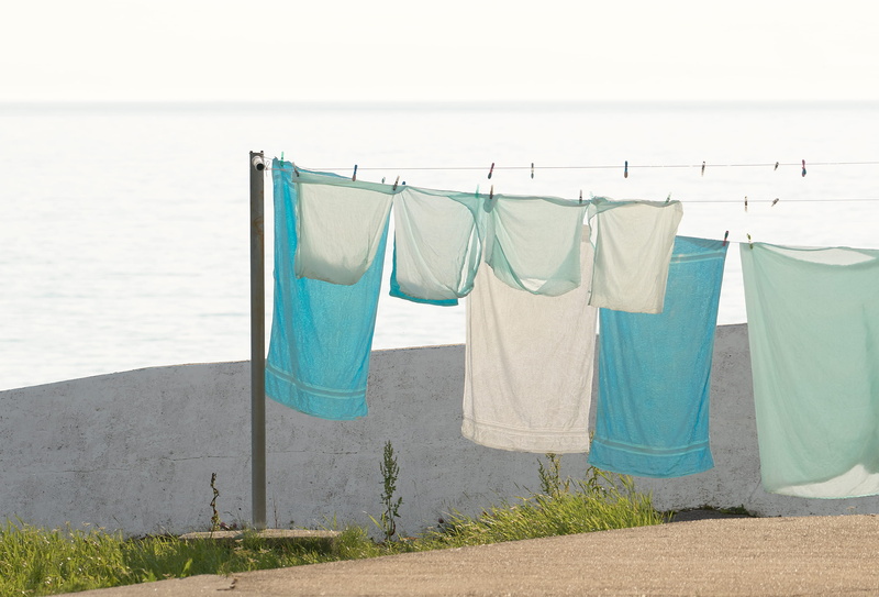 apparel, day, dry, in a row, clothes, clothe, towel, linen, seaside, towels, side by side, white color, drying rack, 2K, group of objects, natural colours