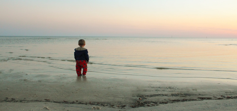 sunset, land, horizon over water, water, childhood, 4K, child, standing, sea, full length, beach, clouds, nature, leisure activity, horizon, scenics - nature