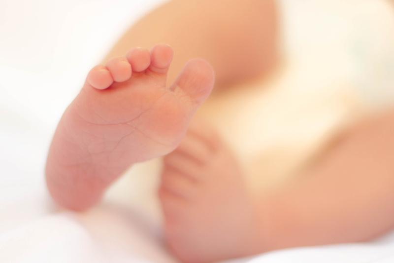 lying, cute, low section, indoors, furniture, human toe, human body part, photograph, barefoot, bedroom, s, bokeh, human foot, young, lying down, 4K, bed
