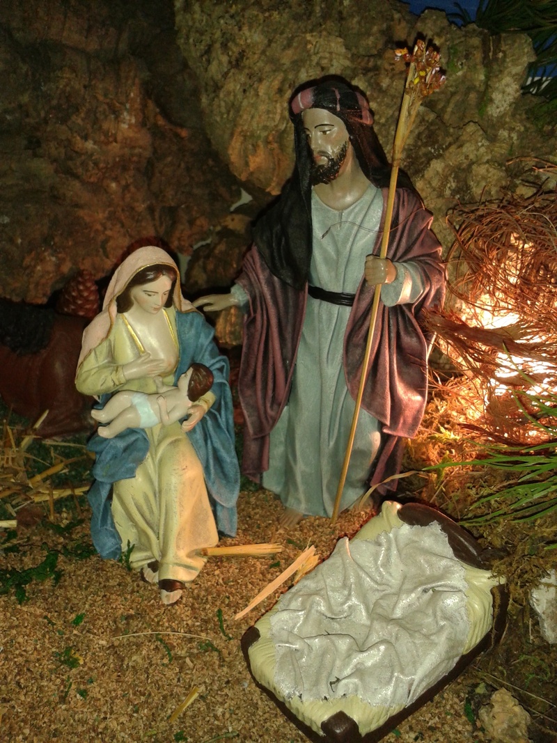 nature, 2K, forest, spirituality, art and craft, spooky, sculpture, infant baby jesus, land, virgin milk, cape, male likeness, representation, religion