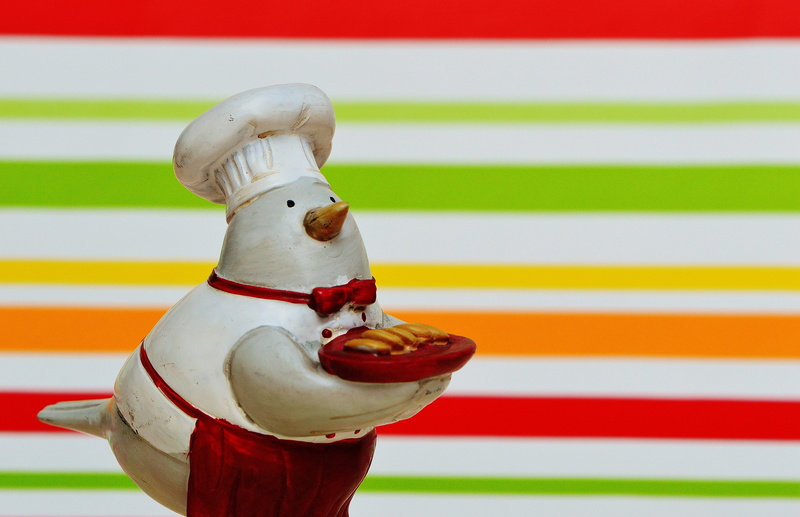 sweet, creativity, animal wildlife, no people, bird, figurine, spring, charming, funny, close-up, Bake, representation, Easter, one animal, day, focus on foreground