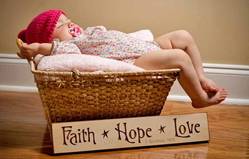 text, full length, babies, communication, cute, infants, western script, texts, indoors, verse, children, lying down, child, resting, container, childhood