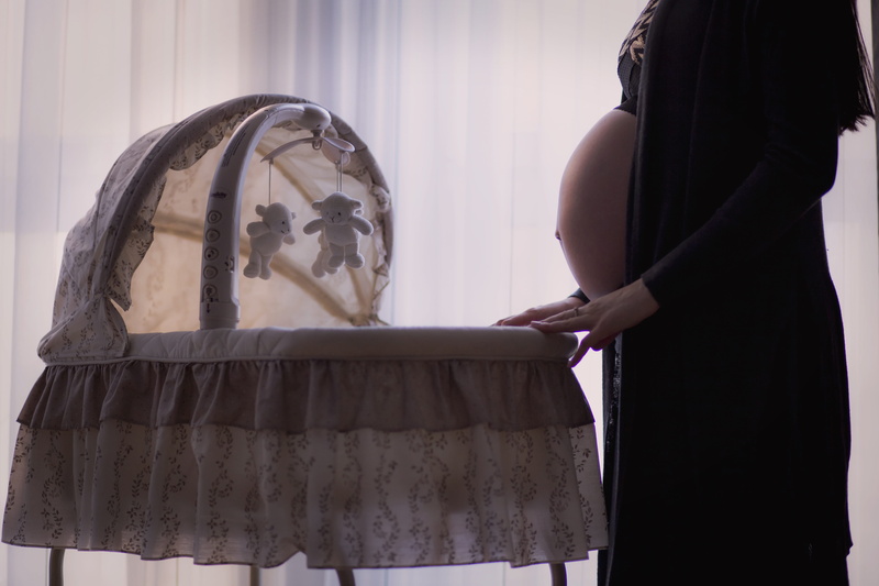 day, waiting, side view, adult, mother, crib, human body part, birth, 5K, black, white, holding, women, front, cradle, standing, people, mom, infant, human fertility