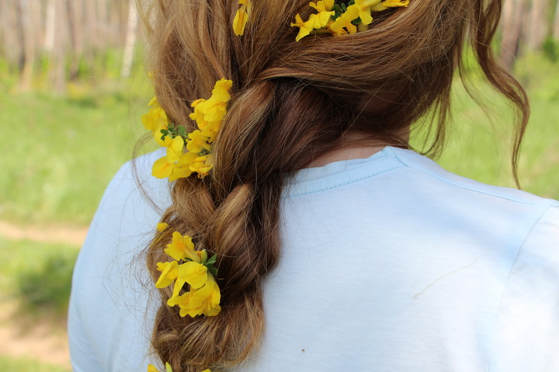 nature, yellow, flower, pigtail, wearing flowers, plant, flowering plant, outdoors, freshness, headshot, human hair, sunflower, leisure activity, adult