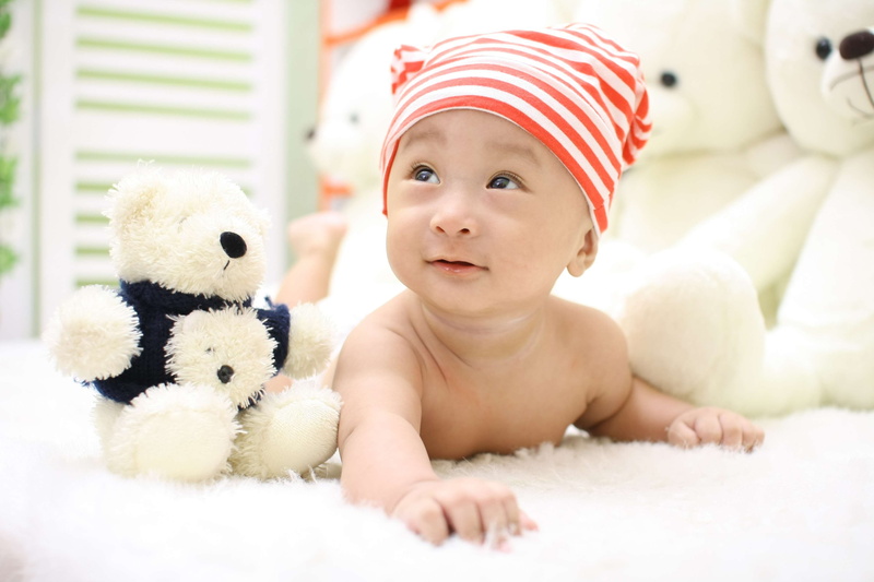 adorable, innocence, child, toy, kid, representation, indoors, selective focus, sitting, cute, lying, celebration, teddy bear, 4K, baby, young, softness