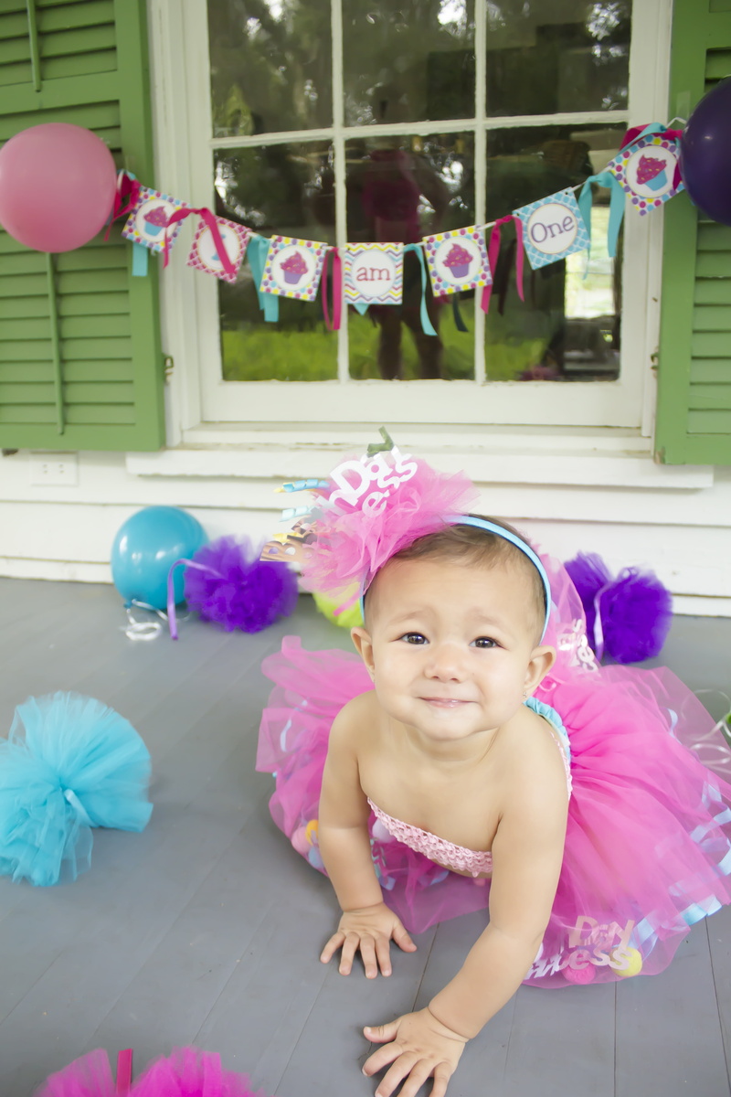 birthday princess, party, day, girls, little, portrait, birthday party, indoors, 5K, decoration, looking at camera, real people, birthday, girl, smiling