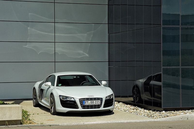 outdoors, summer day, Road, Sports Car, audi, mode of transportation, summer, no people, office building exterior, background, Auto, motor vehicle, motion