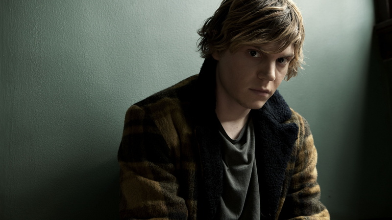 4K, Actor, look, Evan Peters, coat