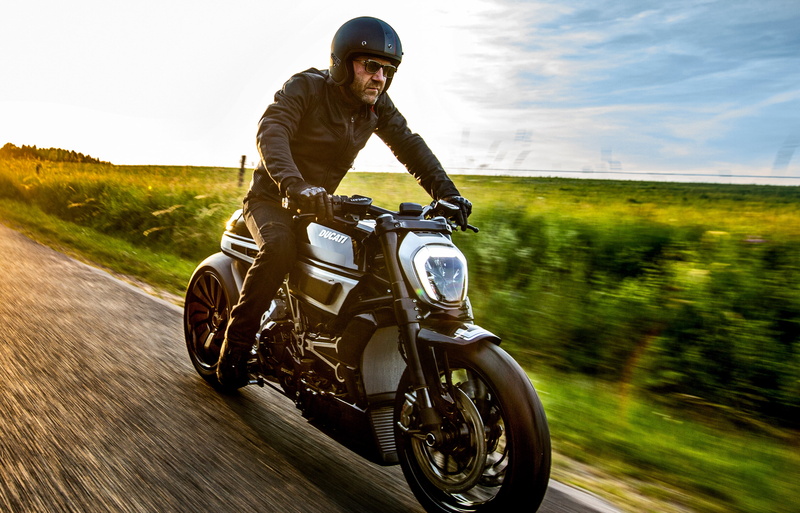 headwear, sports helmet, mode of transportation, helmet, motion, biker, adult, motorcycle, transportation, riding, blurred motion, journey, sports equipment