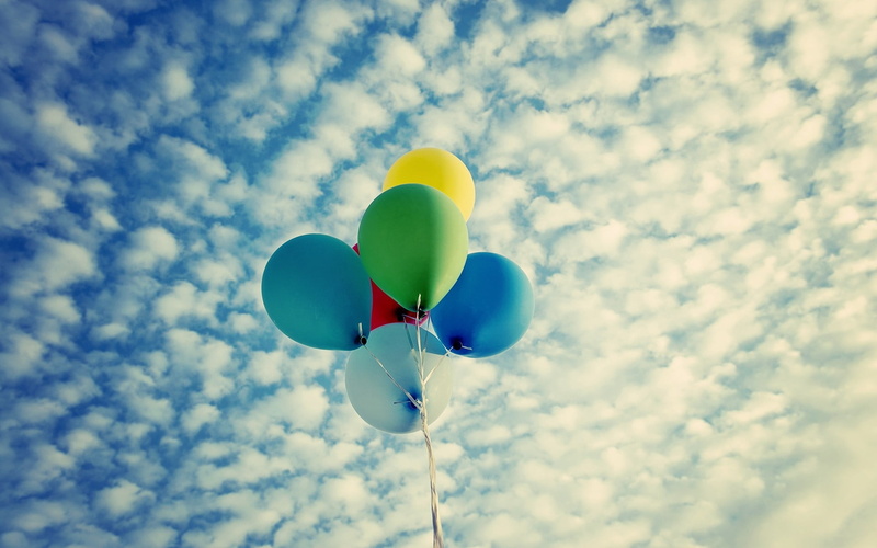 white, multi Colored, day, string, colorful, birthday, fragility, joy, green, flying, no people, air, helium Balloon, nature, variation, blue, colors, vulnerability