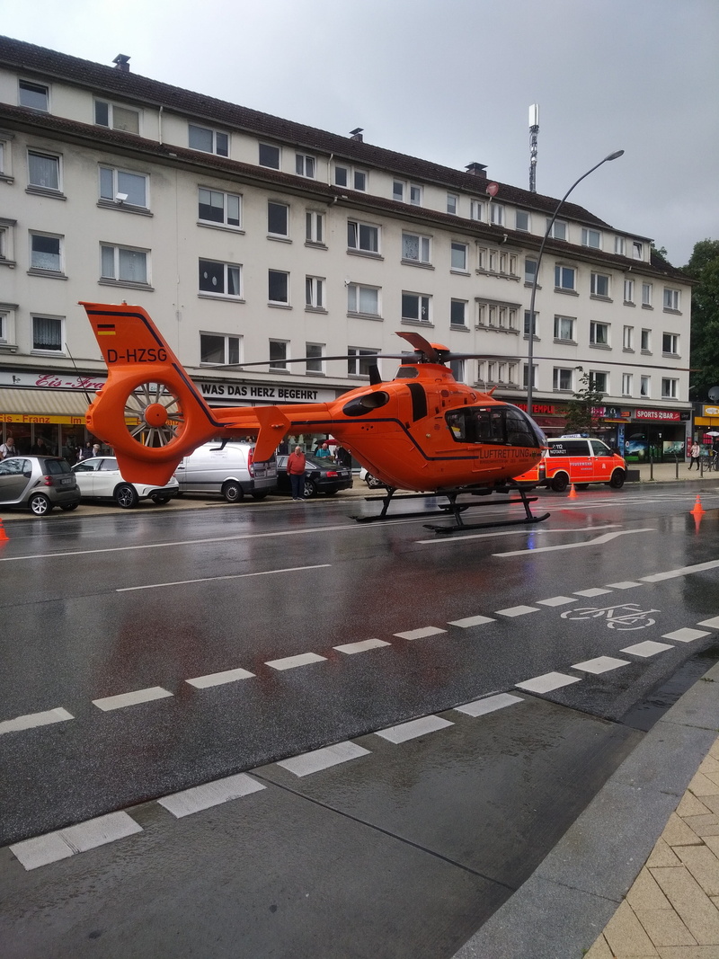 transportation, red, mode of transportation, helicopter, outdoors, incidental people, car, use, sign, blue light, architecture, hamburg, 4K, air vehicle