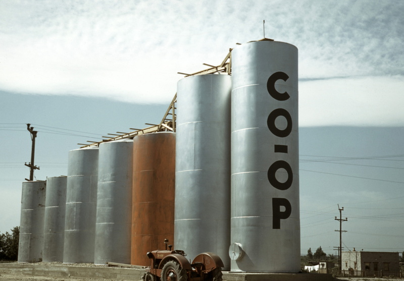 towers, silo, fuel storage tank, elevators, grain, storage Tank, refinery, oil Industry, mode of transportation, outdoors, grain silos, fuel and Power Generation