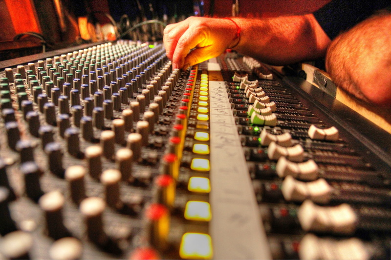 soundboard, one person, indoors, party, equipment, mixing, technology, selective focus, push button, close-up, adjusting, audio, complexity, dj, occupation