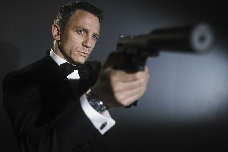 holding, studio shot, Daniel Craig, one person, serious, formalwear, males, adult, James Bond, gun, weapon, 4K, mature adult, indoors, waist up, portrait