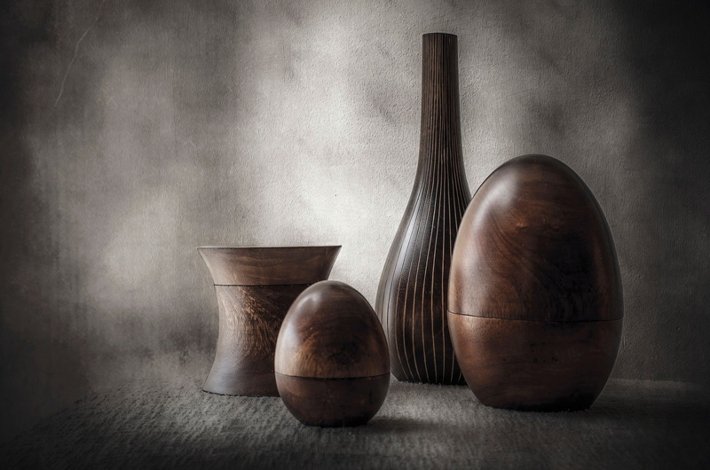 container, concrete, 1080P, wall - building feature, close-up, vases, kitchen utensil, indoors, leather, simplicity, shadow, three objects, household equipment