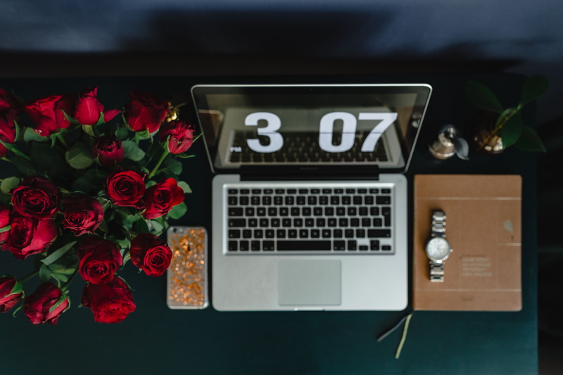 computer, communication, rose - flower, home office, red, keyboard, wireless technology, laptop, old-fashioned, flowers, work, connection, roses, working