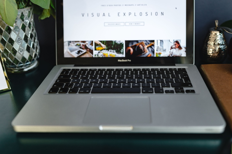 female office, keyboard, internet, computer, furniture, Desk, female, no People, connection, computer Keyboard, close-up, laptop, computer Monitor, roses