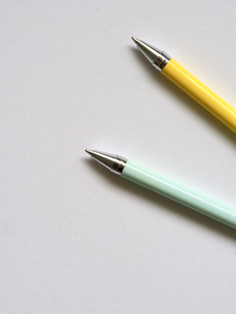 indoors, pencil, writing instrument, 4K, pen, office, photo, table, yellow, sharp, education, close-up, still life, high angle view, ballpens, white background