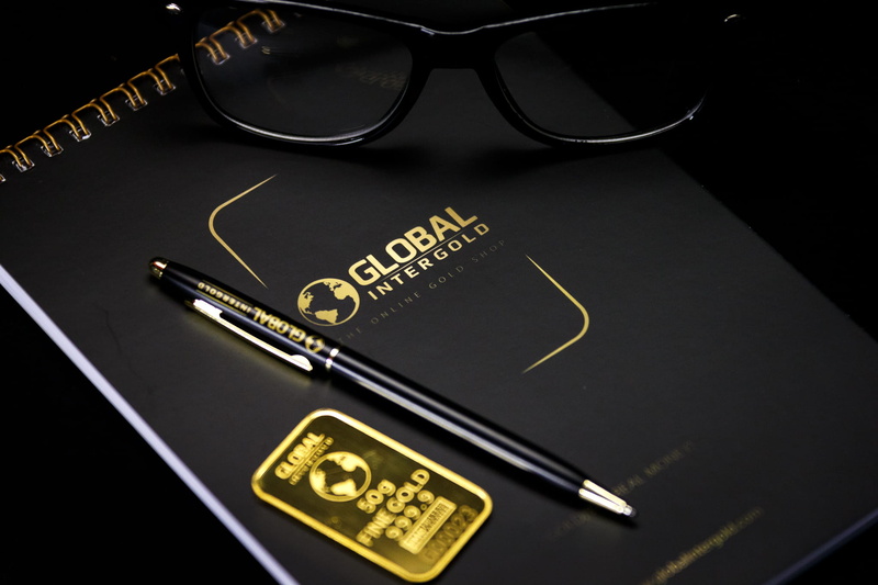 high angle view, sunglasses, ballpen, finance, personal accessory, eyeglasses, gold colored, black background, gold, click, indoors, text, western script