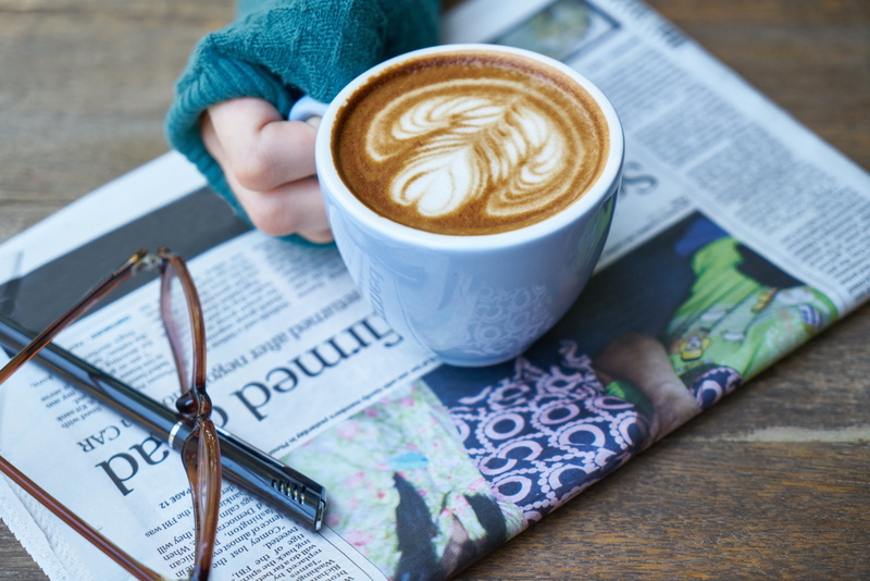focus, coffee drink, porcelain, publication, coffee cup, latte, hot drink, saucer, blur, crockery, book, refreshment, 5K, cup, frothy drink, eyeglasses