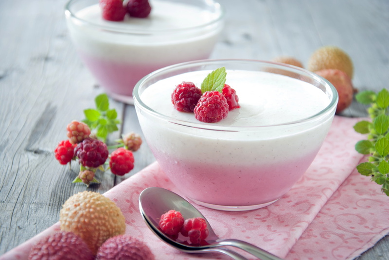 indoors, breakfast, healthy eating, freshness, sweet, drinking glass, food, berry fruit, clear, close-up, refreshment, milk, dairy product, bowl, food and drink