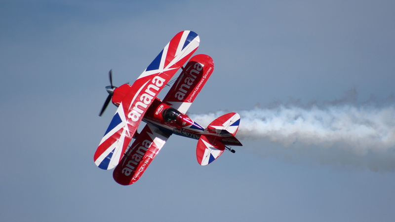 white, flying, clear sky, red, acrobatic, performance, aerospace industry, 5K, outdoors, fast, mode of transportation, day, monoplate, anana, air vehicle