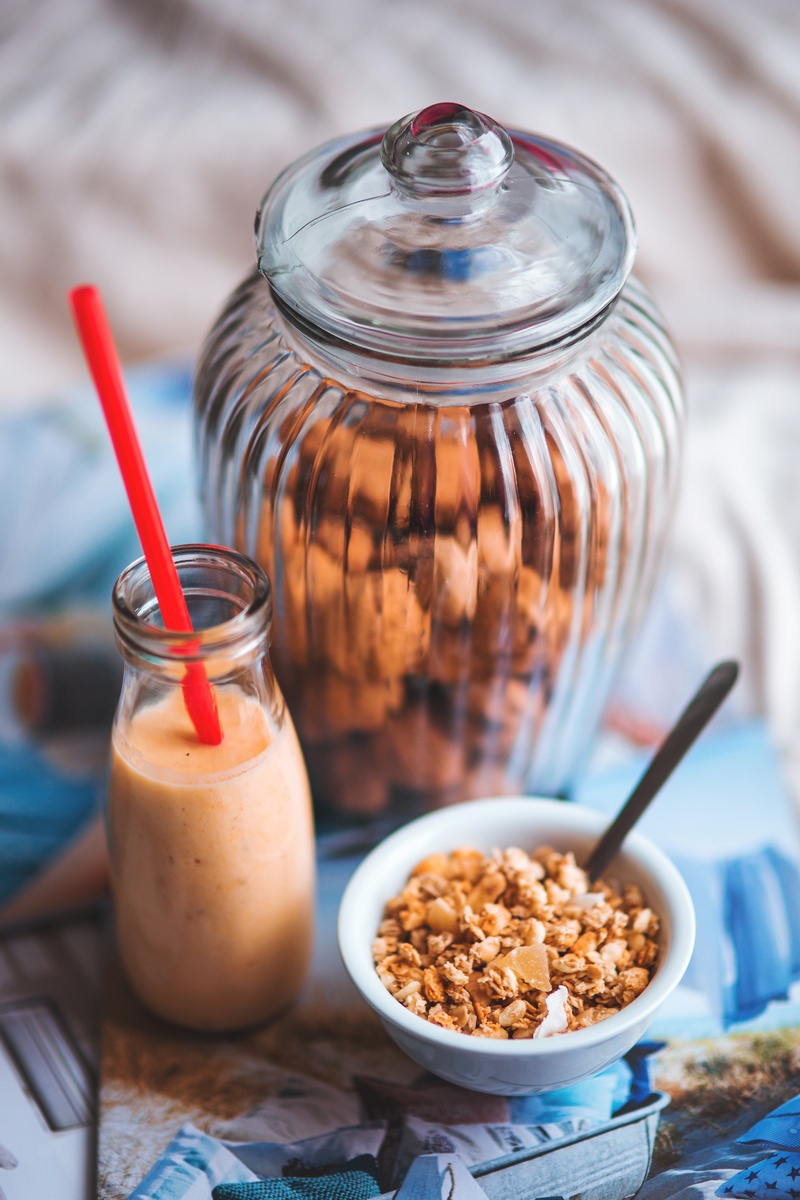 milk, white glass, breakfast, food, healthy Eating, clear, brown, food and drink, liquid, drink, fruits, cereal, bowl, no people, fruit, oats - food, nuts