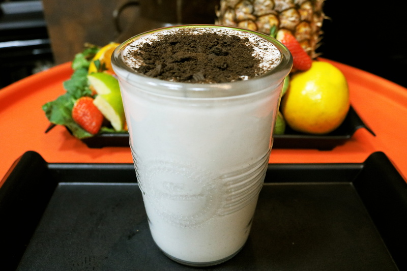 Milk, liquid, delicious, filled, drinking glass, still life, protein, vegetable, fruit, no people, 5K, refreshment, serving size, food and drink, Shake