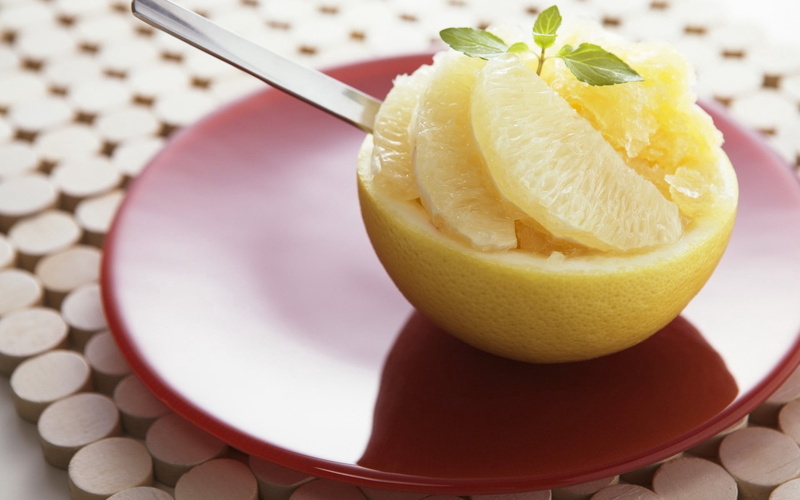 freshness, ripe, yellow, pieces, indoors, focus on foreground, sweet, plate, cantaloupe, gourmet, sliced, studio shot, refreshment, citrus Fruit, dessert