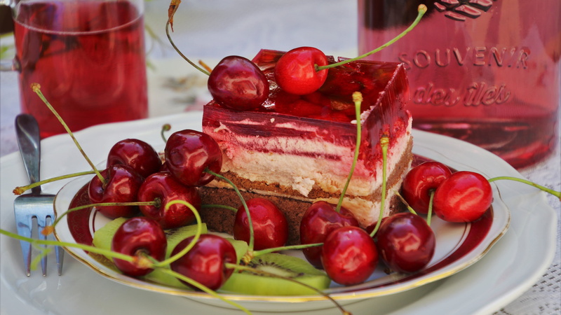 juice, bottle, berries, fruit, dessert, piece, compote, kiwi, serving, cherry, still life, 4K, red, food, submission, plate, plug, jelly, glass, composition