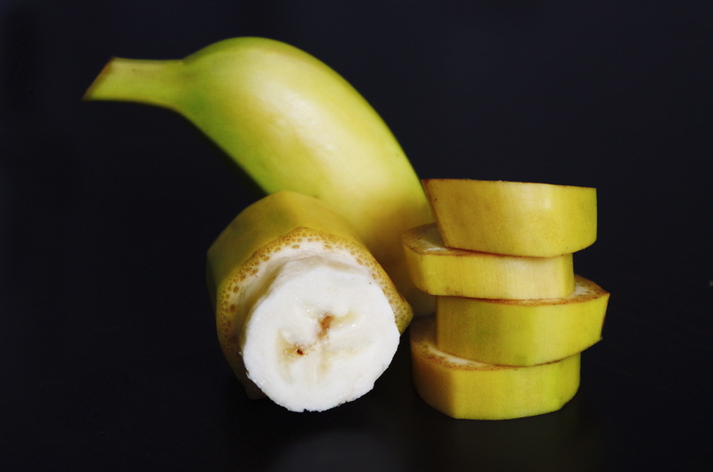 4K, indoors, organic, snack, single object, black background, sliced, freshness, still life, healthy eating, pieces, studio shot, wellbeing, banana, ripe