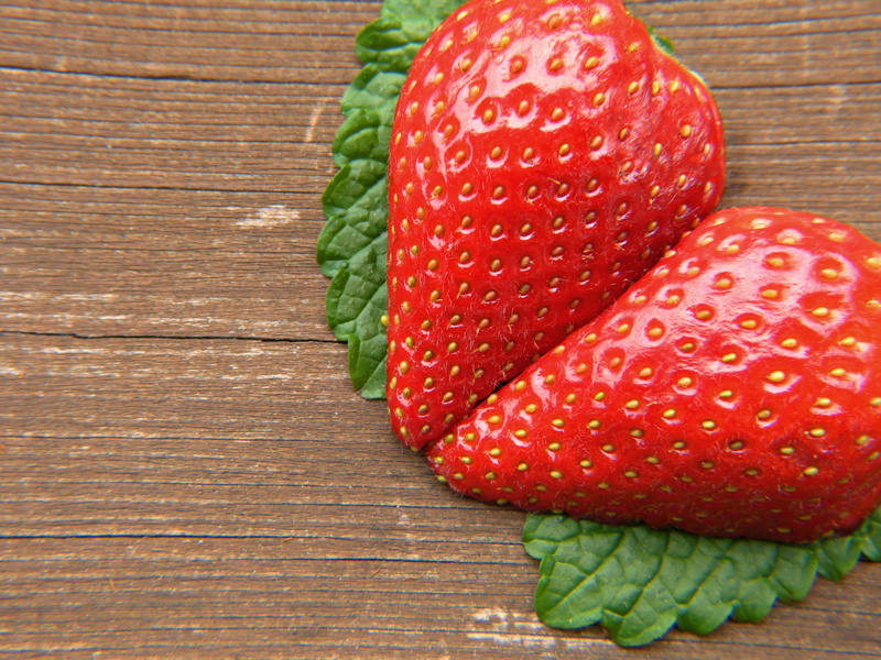 close-up, ripe, food, mothers day, of course, bio, healthy, bless you, love, vitamins, juicy, berry fruit, red, directly above, heart, fruits, wellbeing